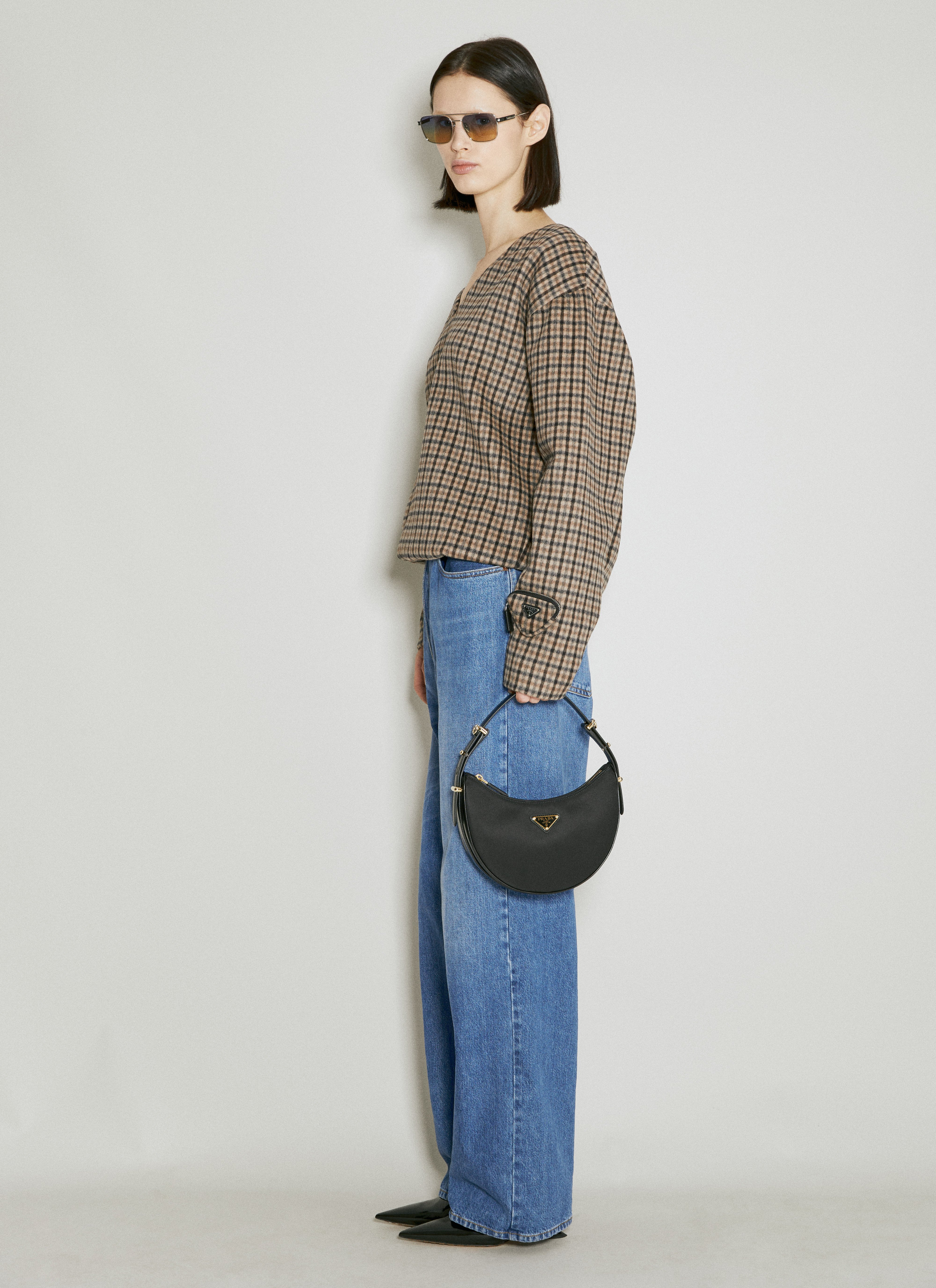 関税込 PRADA Black Re-Nylon and leather ArquA handbag Prada Prada Arqué Re-nylon Shoulder Bag | Woman Shoulder