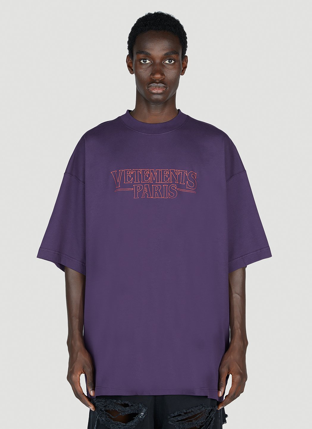 vetements-logo-paris-t-shirt-