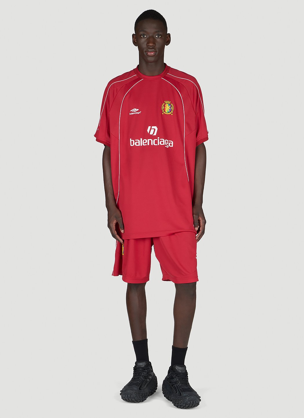 balenciaga-oversized-soccer-
