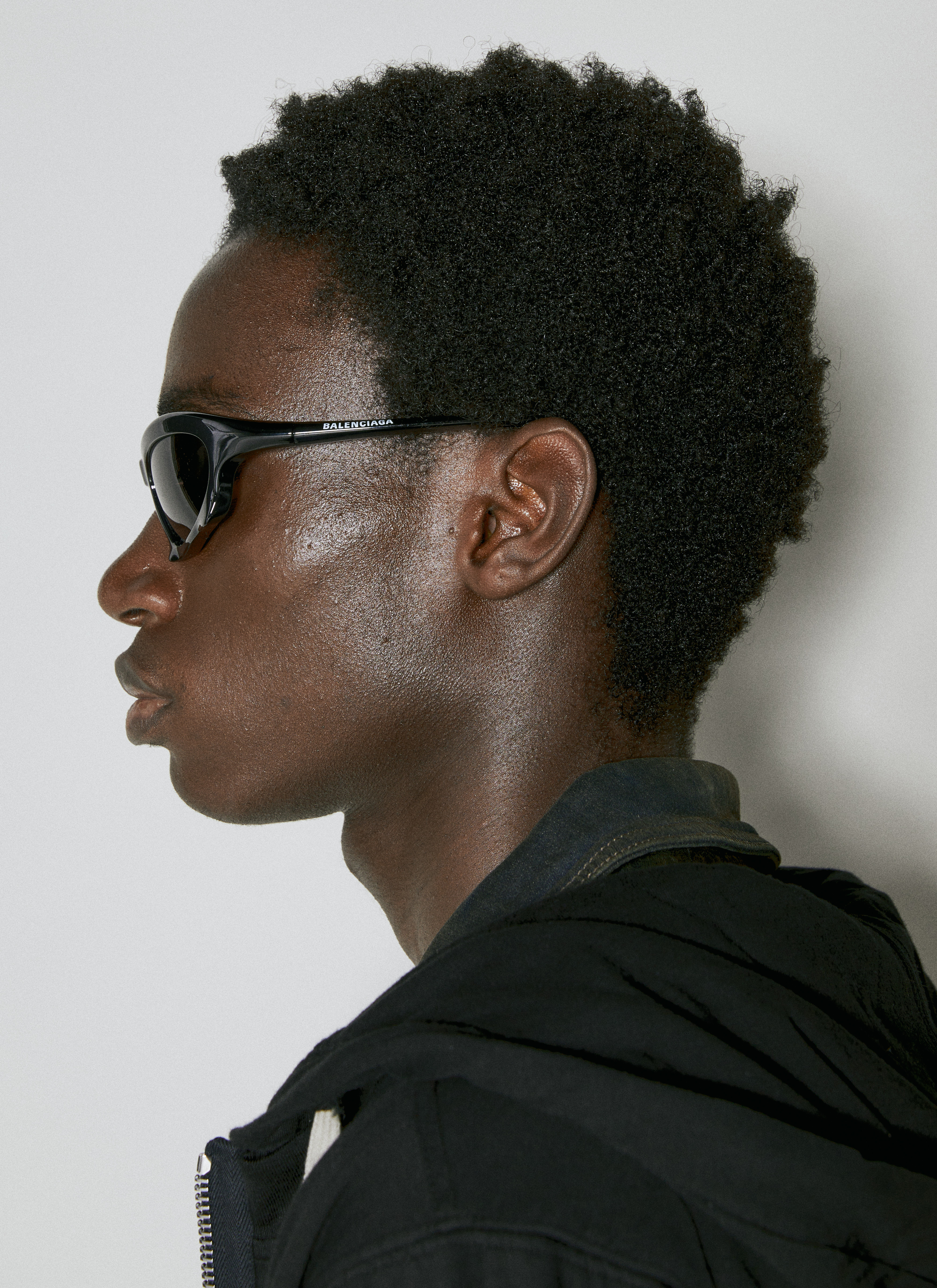 balenciaga-bat-rectangle-