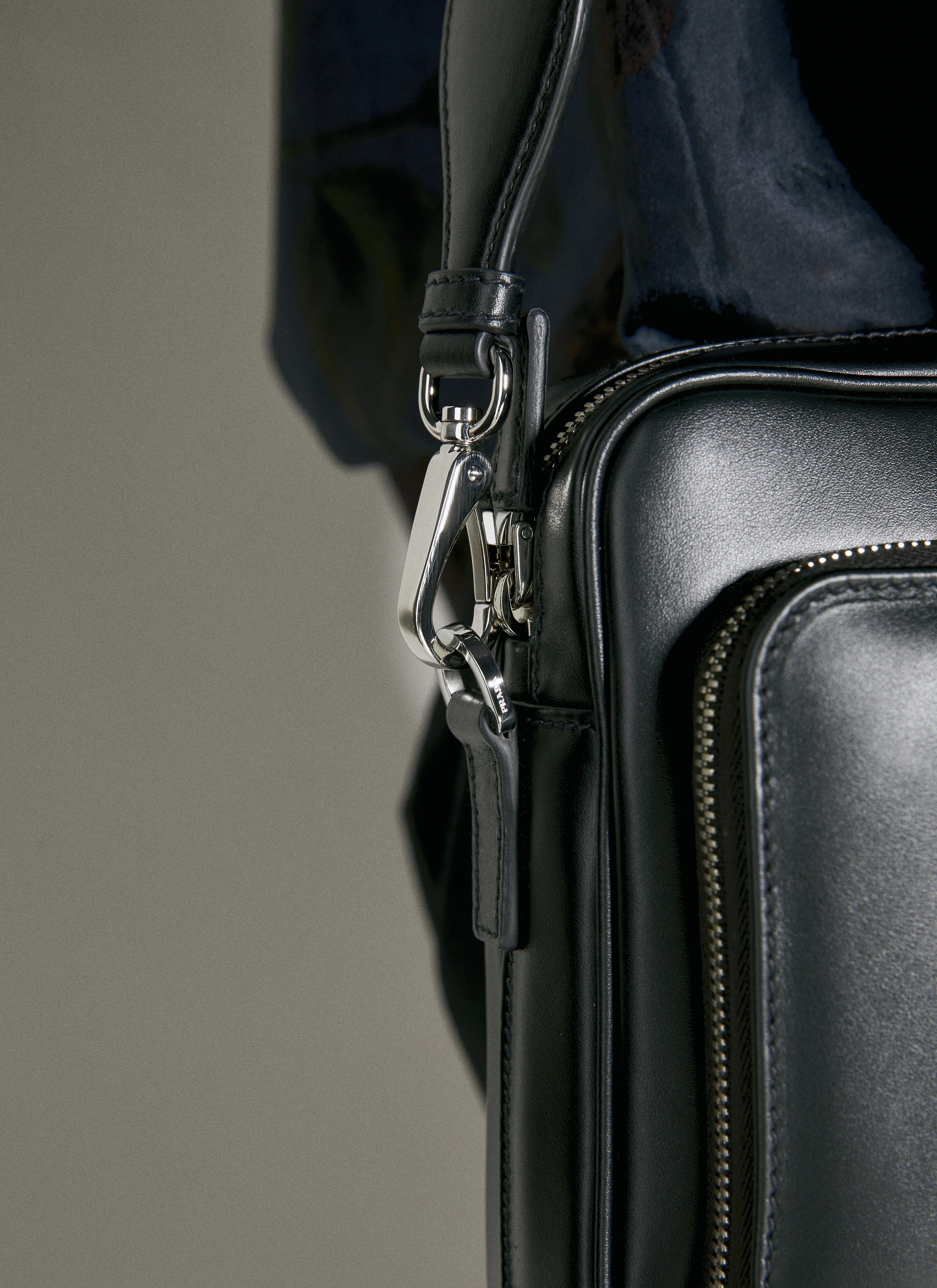 バッグ PRADA mesh leather one shoulder bag PRADA mesh leather one shoulder bag